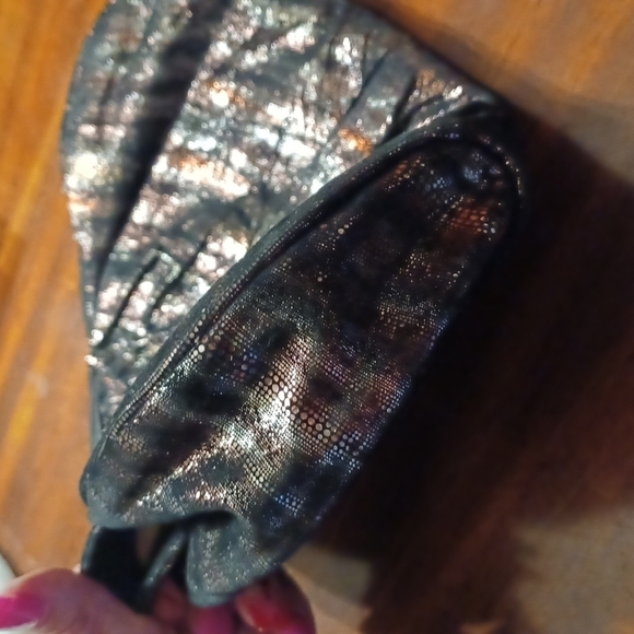 LODIS SUZETTE  METALIC Hand Clutch in Copper - Picture 13 of 15